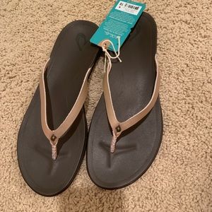 women’s flip flops
